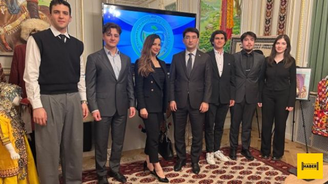 Visionary Turkmen Poet Magtymguly Pyragy