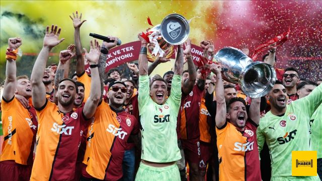 Galatasaray, sezonu çifte kupa mutluluğuyla kapattı