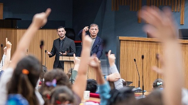 Başkan Tugay “Söz çocukta” dedi