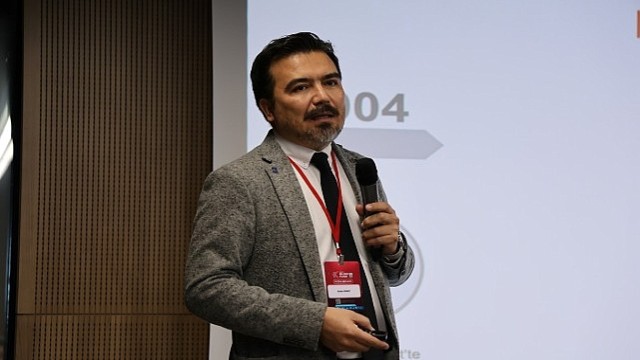 Bilişim Fuarı’nda güncel teknolojiler masaya yatırıldı