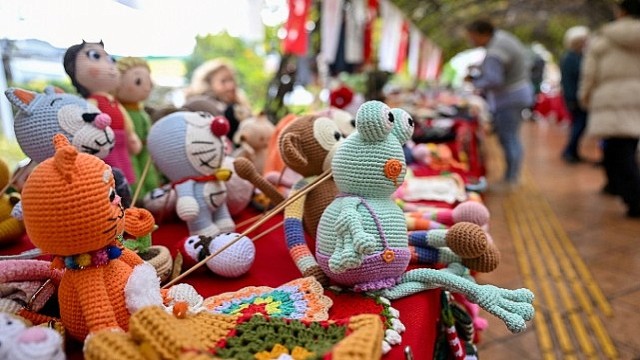 Bornova’da Yılbaşı Hediyelik Eşya Günleri