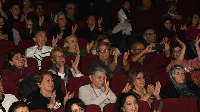 Çiğli’de Mahzuni’nin Türküleri Coşkuyla Yankılandı