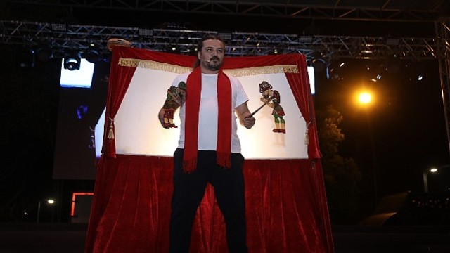 Büyükşehir Mobil Aşevi’nden sıcak yemek ikramı