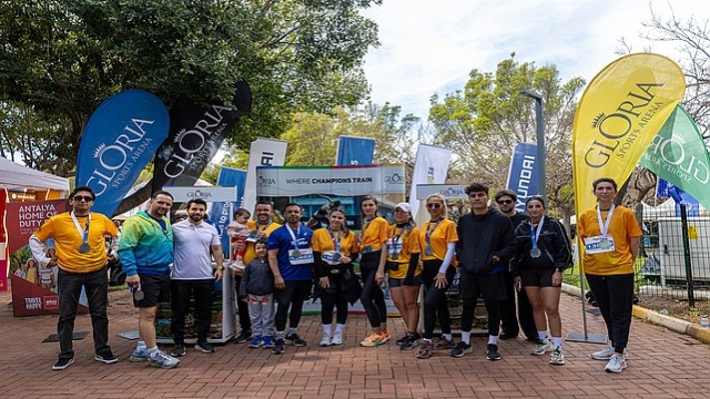 Gloria Hotels &amp; Resorts Runtalya’da LÖSEV için Koştu!