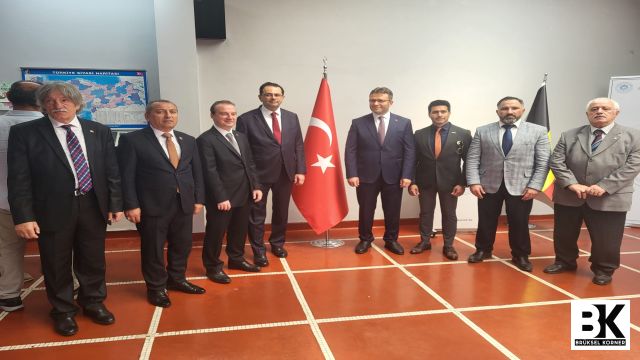 Belçika Diyanet Vakfı’nın geleneksel bayramlaşma töreni geniş katılımla gerçekleşti