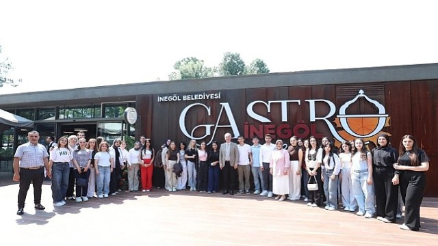 Başkan Taban İnegöl Belediyesi Stajyerleriyle Bir Araya Geldi