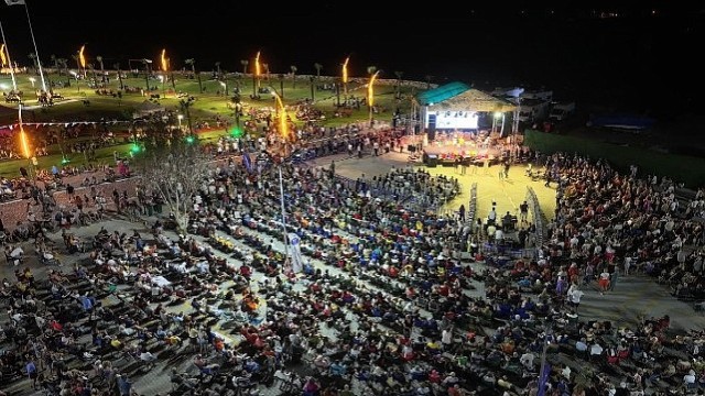 Didim Lavanta &amp; Aromaterapi Festivali, Muhteşem Suzan Kardeş Konseriyle Başladı