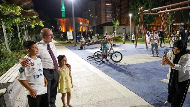 Başkan Özgökçen, Pekyatırmacı ve Bağcı Şefikcan Parkı’nda Vatandaşlarla Bir Araya Geldi