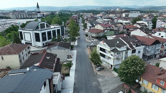 Kartepe’de yollar yenilendi, ulaşım rahatladı