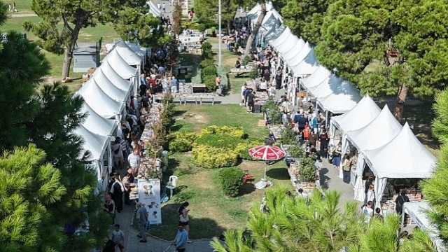 İzmirliler İZKİTAP’a büyük ilgi gösterdi