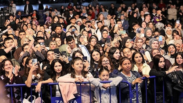 Keçiören’de YKS ve LGS Öğrencilerine Eğlence Dolu Motivasyon Programı