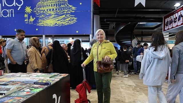 Valizler bu kez kitaplarla doluyor