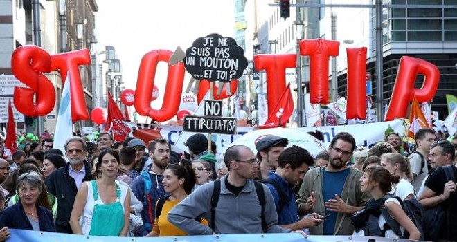 Brüksel'de Ttip ve Ceta Protestosu