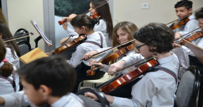 Tepebaşı Belediyesi Çocuk Orkestrası Brüksel'de Konser Verdi