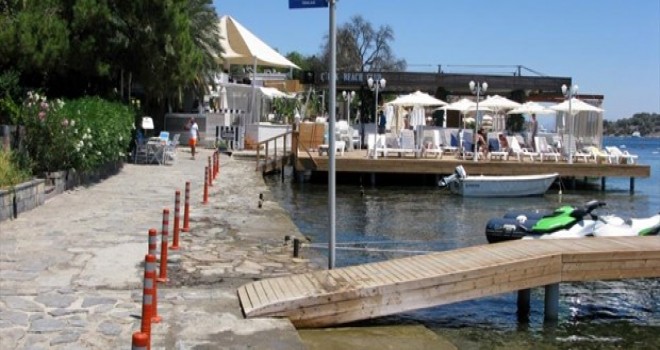 Bodrum'da gece kulübüne silahlı saldırı: 1 ölü
