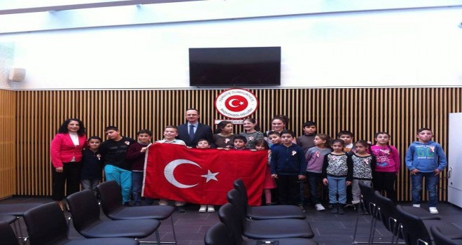 BAŞKONSOLOS ALİ BARIŞ ULUSOY'UN MİNİK MİSAFİRLERİ