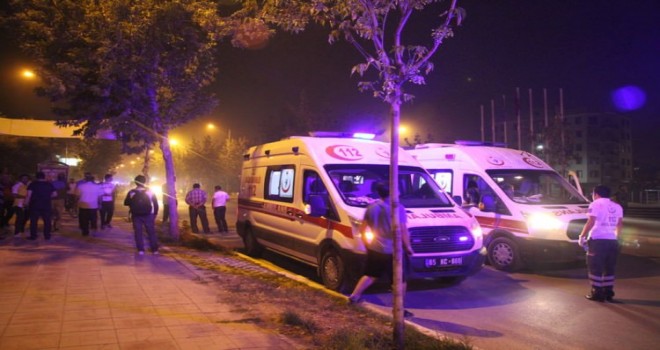 Polis merkezine bomba yüklü araçla saldırı!