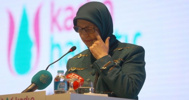 Bakan Ramazanoğlu gözyaşlarını tutamadı