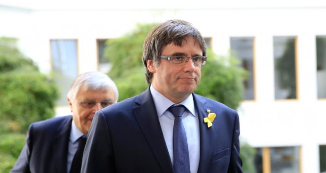 Eski Katalan lider Puigdemont Belçika'ya döndü