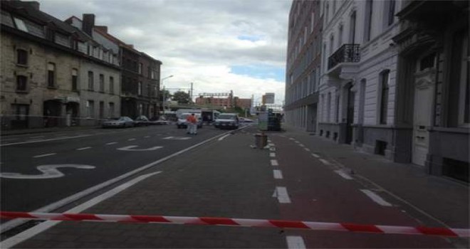 Gent şehrinde bir kadın otobüs durağında bıçaklandı