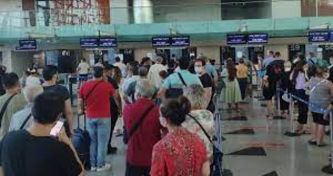 Avrupa ülkeleri yaz turizm sezonu yaklaşırken seyahatleri kademeli olarak açıyor