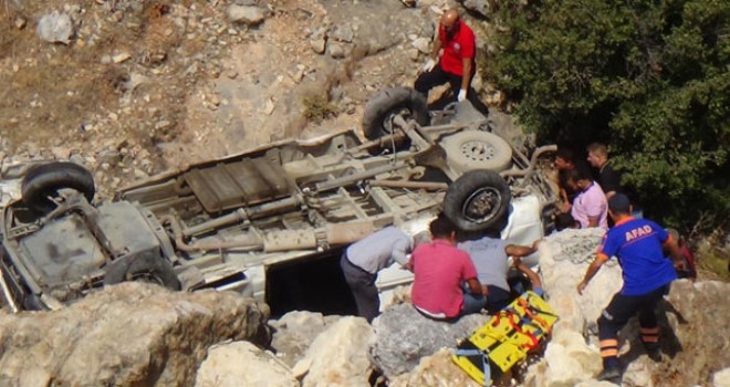 Hatay'da Minibüs Uçuruma Yuvarlandı: 8 Ölü, 18 Yaralı