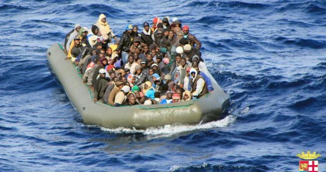 Yüzlerce Somalili göçmen Akdeniz'de boğuldu