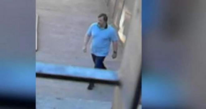 Anonim biri Dutroux ya egzersiz bisikleti hediye etti