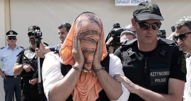 Yunanistan'a kaçan 8 darbeci askerin iltica mülakatları ertelendi