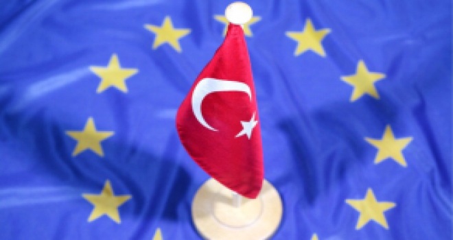 AB, Türkiye'nin Üyelik Sürecini Durduracak!
