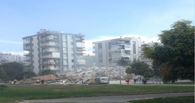 İzmir'deki depremde can kaybı 25'e, yaralı sayısı 804'e yükseldi