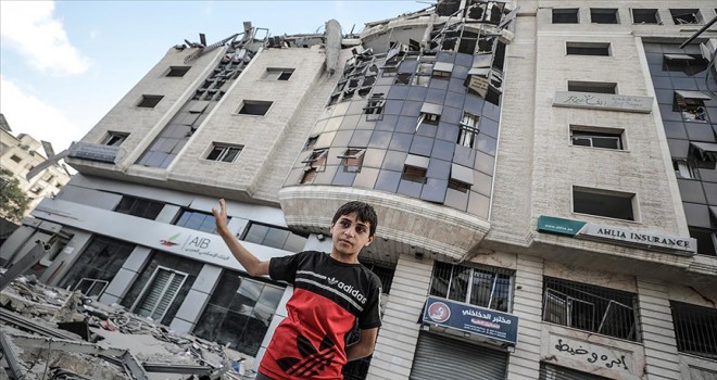 BM: İsrail'in Gazze'ye yönelik hava saldırıları nedeniyle 38 binden fazla Filistinli yerinden edildi