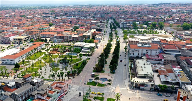 Türkiye genelinde hafta sonu kesintisiz uygulanan sokağa çıkma kısıtlaması sona erdi