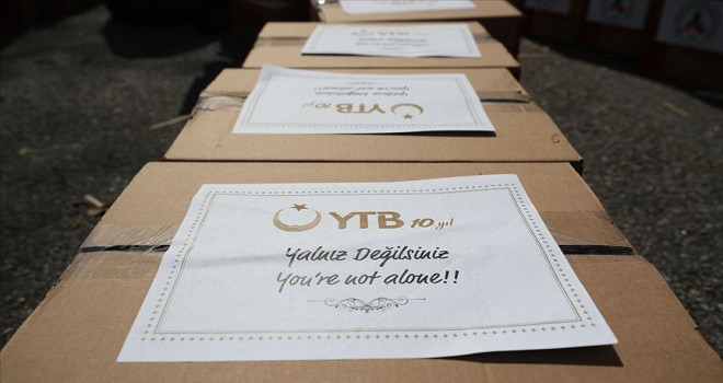 YTB Covid-19 sürecinde 14 ülkede 165 bin 549 vatandaşa yardım eli uzattı