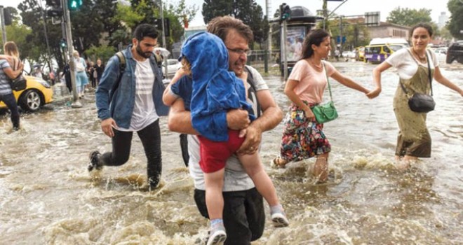 9 Günde 2. Tufanı Yaşayan İstanbullulara Uyarı: Bugüne Dikkat!