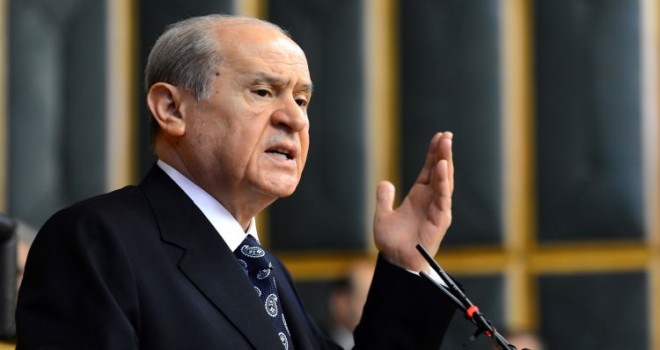 Bahçeli sahaya iniyor
